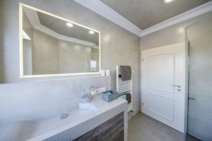 Bathroom_wall_ceiling_floor_in_micro_cement